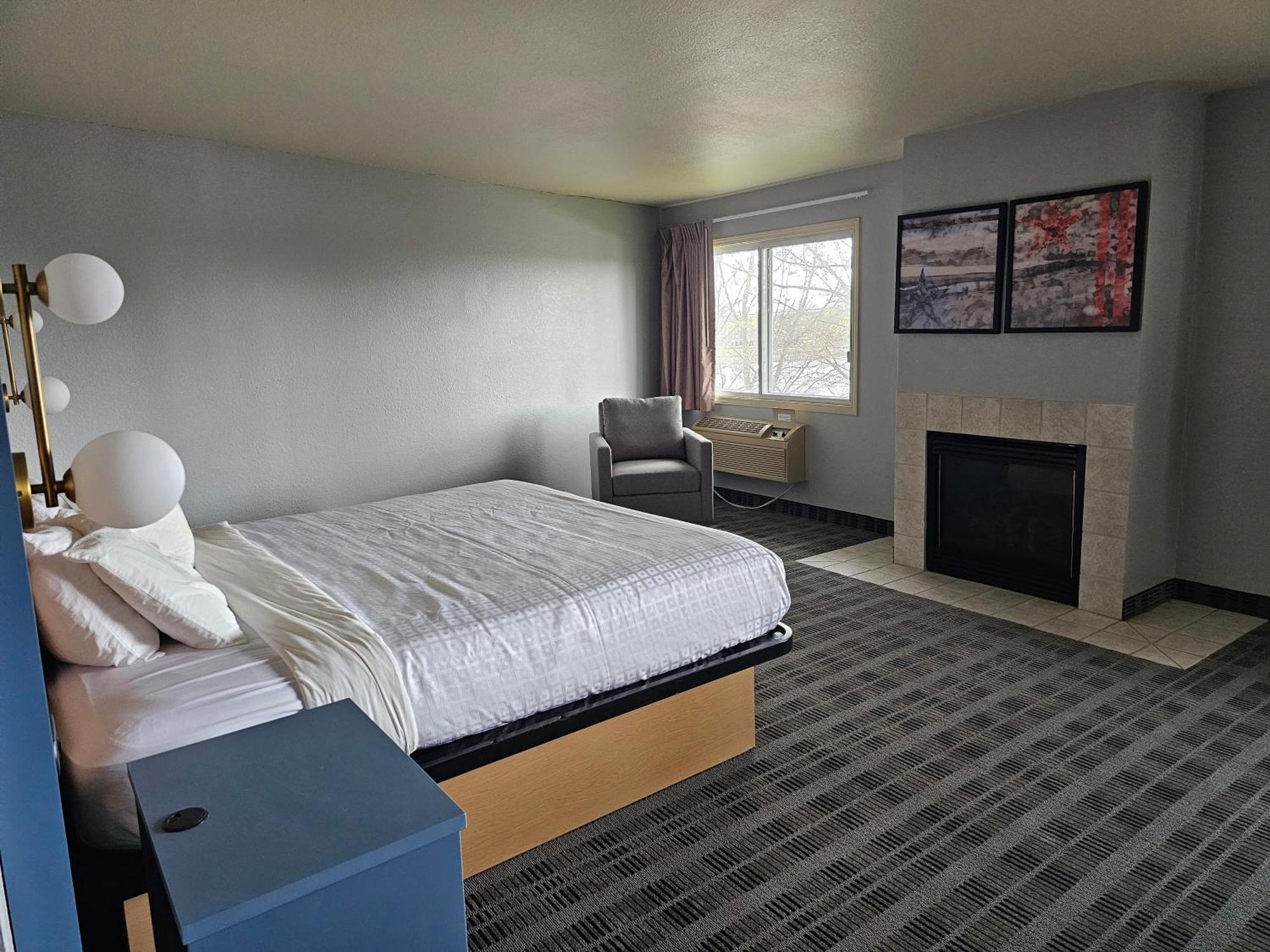 Americinn By Wyndham Oscoda Near Ausable River Exterior photo