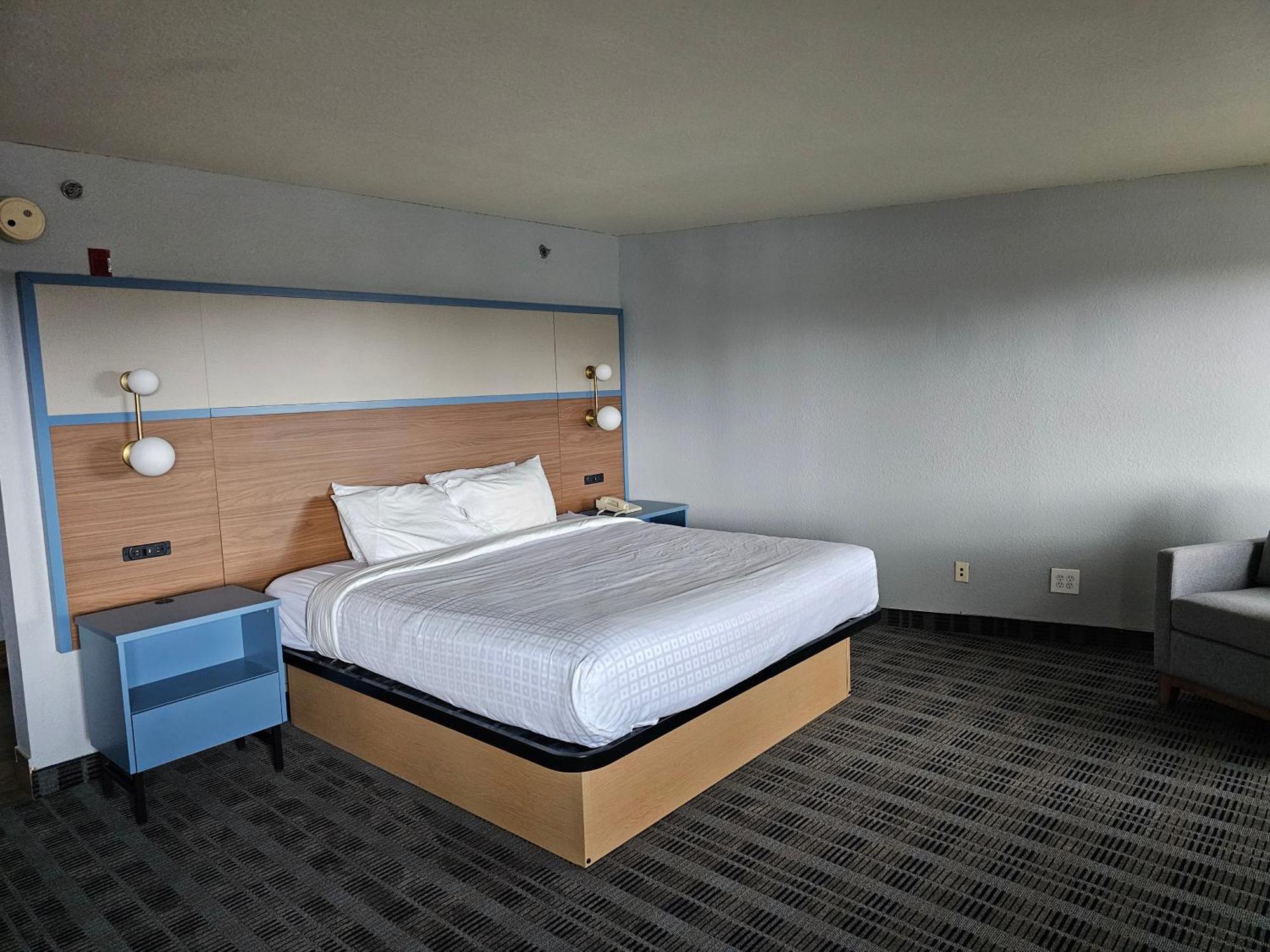 Americinn By Wyndham Oscoda Near Ausable River Exterior photo