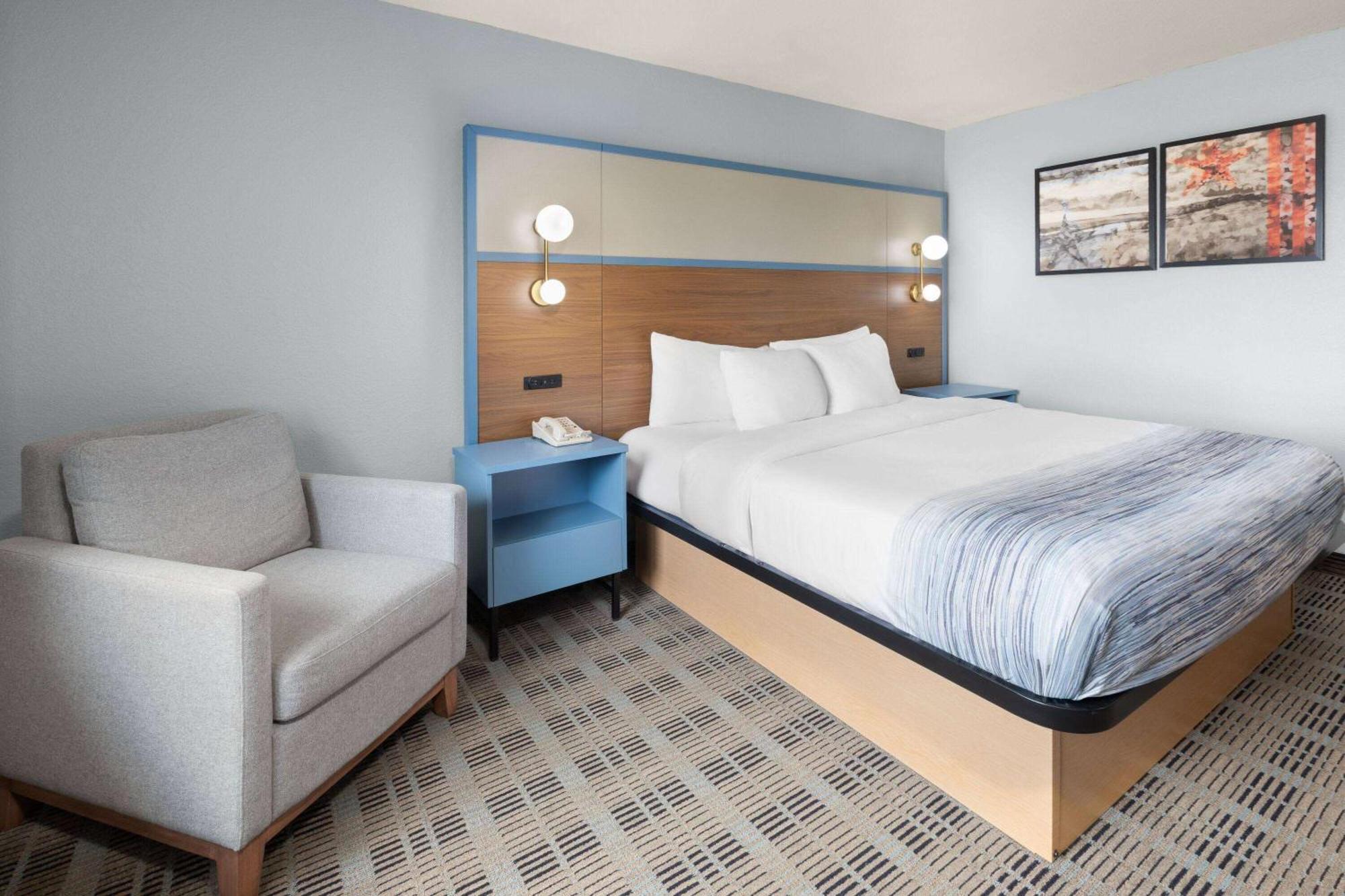 Americinn By Wyndham Oscoda Near Ausable River Exterior photo