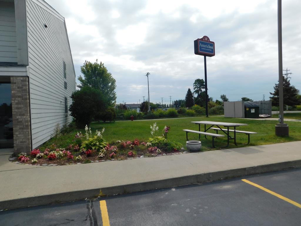 Americinn By Wyndham Oscoda Near Ausable River Exterior photo